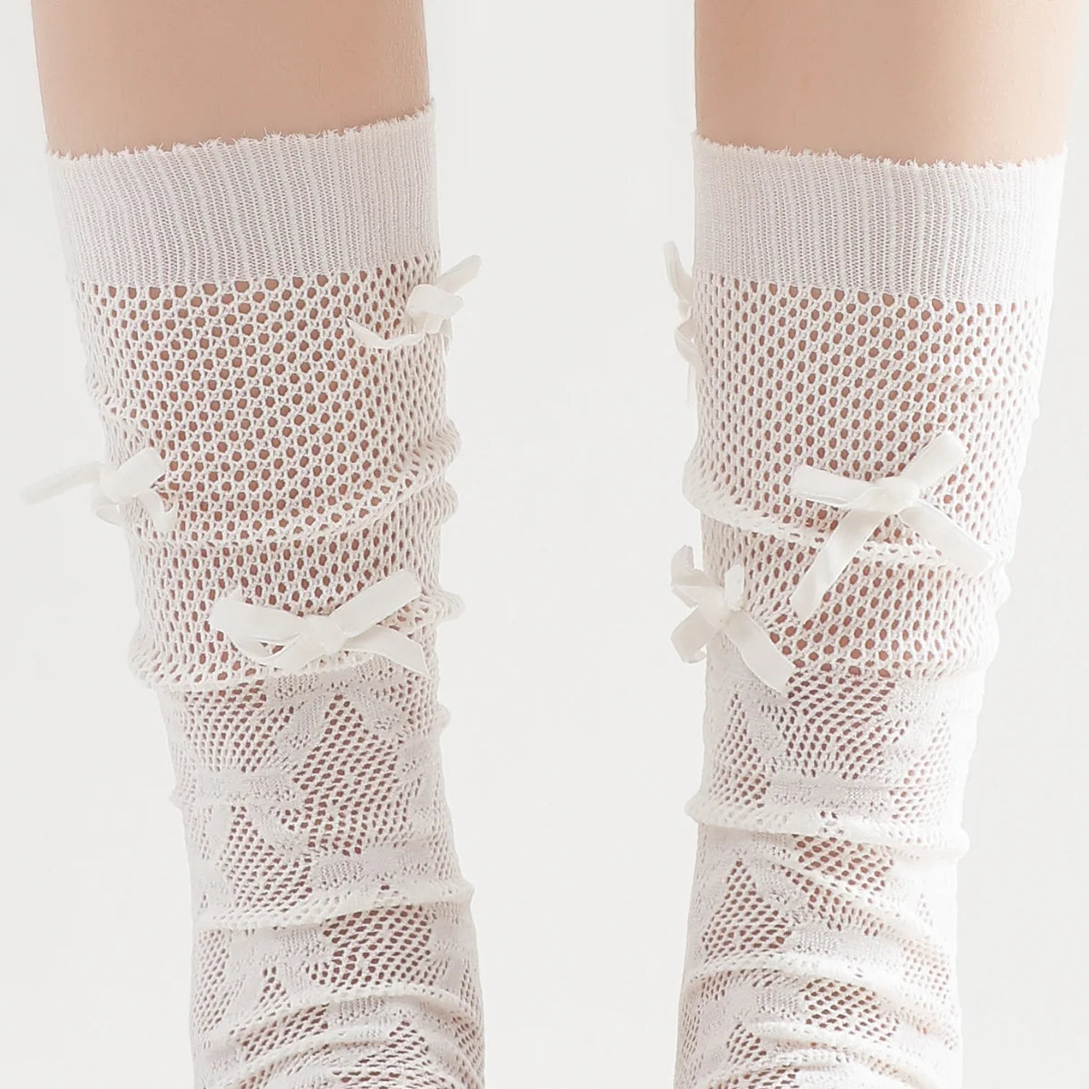 Gabriella 3D Bow Ribbon Applique Lace Crew Sock | White Main image